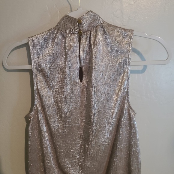 Express Top - Picture 2 of 3